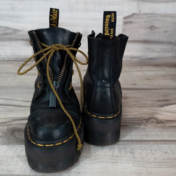 Dr Marten Sinclair Max - Picture 10 of 10